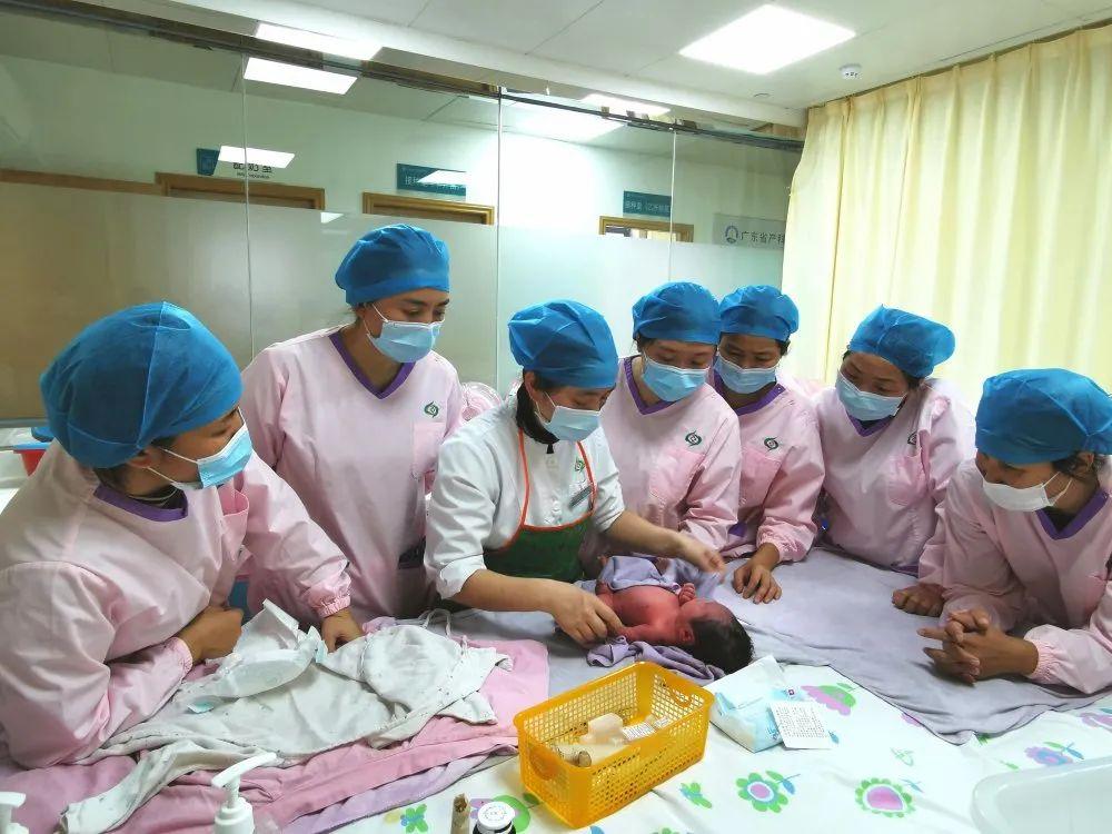 兰溪市妇婴监护型护送